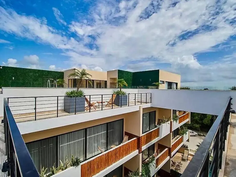 2 Bedroom Apartment With Rooftop Pool And Gym Tulum Pueblo 0*,